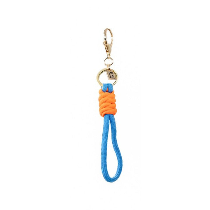 Finish your look with this blue and orange knotted cord. Its vibrant colours and intricate design represent harmony and trust, making it a meaningful complement to your charm.