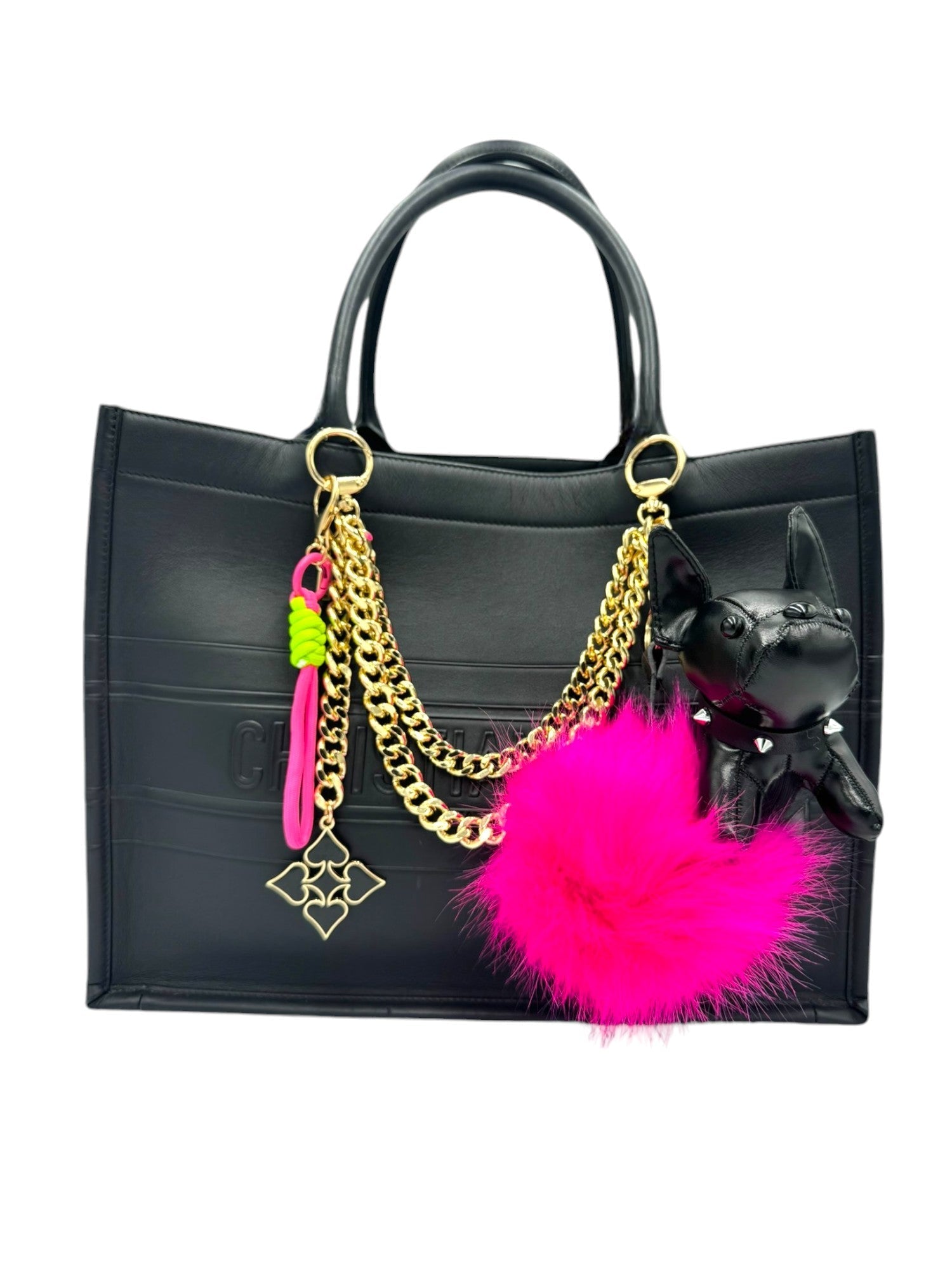 The Buffy - Independent Purse Charms
Brighten your ensemble with this large fuchsia faux-fur pom pom. Its playful colour and soft texture add a whimsical touch, reflecting a free-spirited personality.